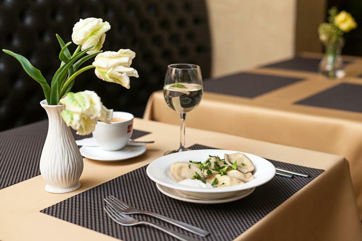 Conviva Hotel Panevėžys Eksteriør billede