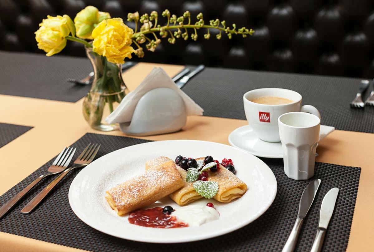 Conviva Hotel Panevėžys Eksteriør billede