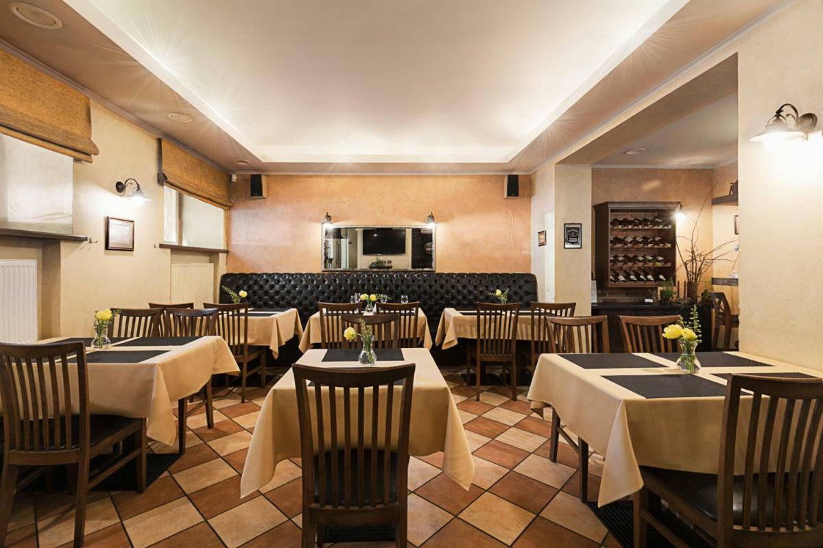 Conviva Hotel Panevėžys Eksteriør billede